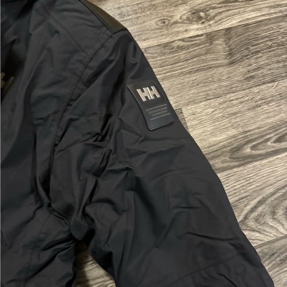 SOLD * Men’s HELLY HANSEN Winter Jacket - Picture 6 of 9